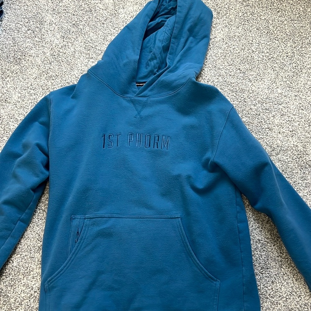 1st Phorm Sweatshirt size Medium